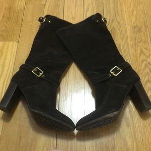 Heeled coach boots